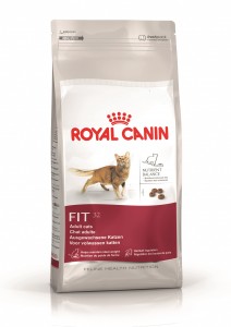 Royal Canin cat pack shot