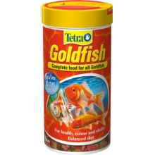 Tetra goldfish flake